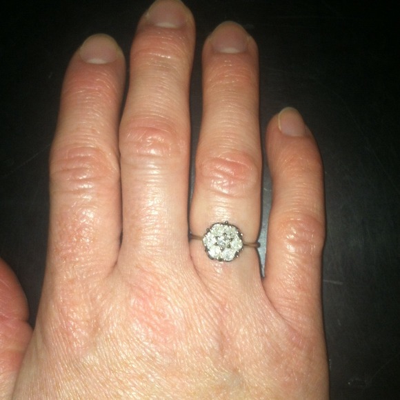 10k gold 1 ct tcw diamond cluster ring