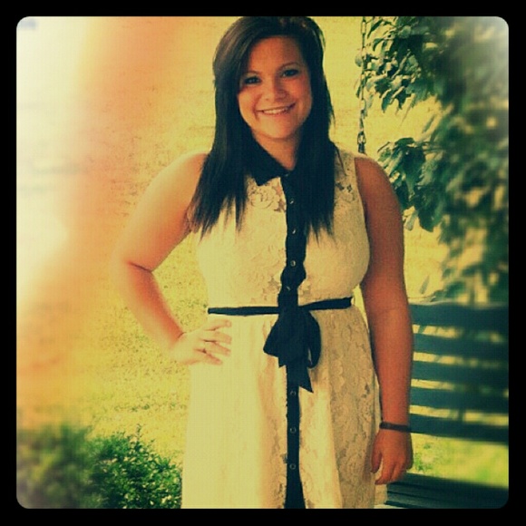 Vintage - look Ivory Lace Dress