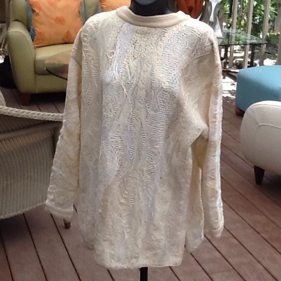 White coogi sweater Clearance