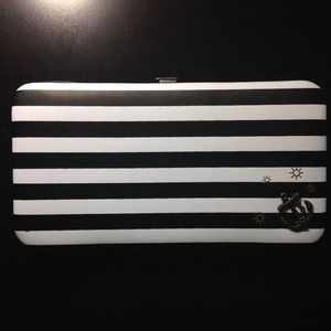 Black and White Anchor Wallet