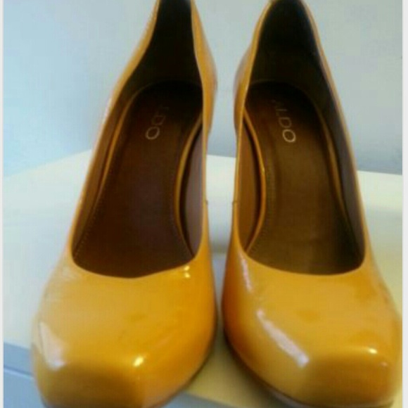 Aldos heels