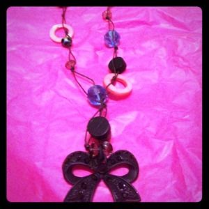 Bow Necklace