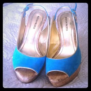 Boston Proper Aqua blue wedge shoes size 6 1/2👗