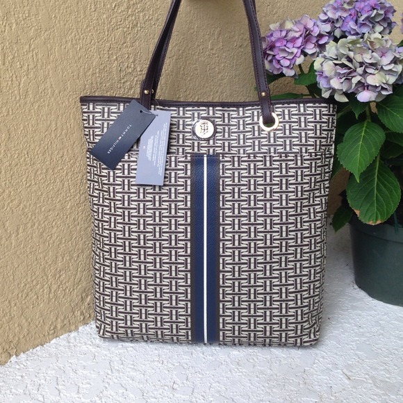 Tommy Hilfiger Handbags - Brand new Tommy Hilfiger tote