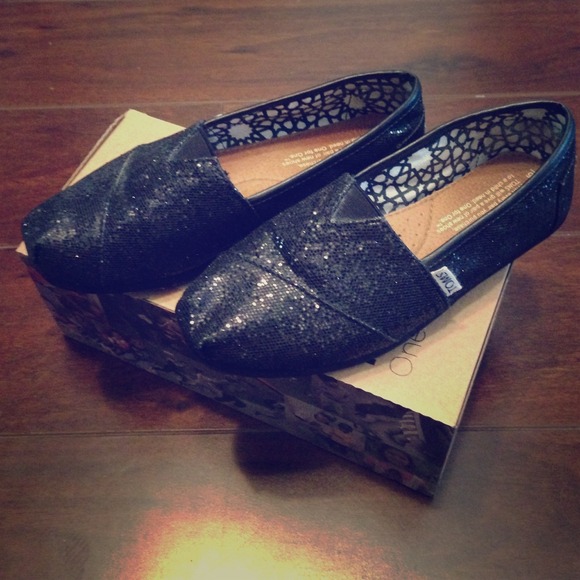 TOMS classic glitter shoe -black