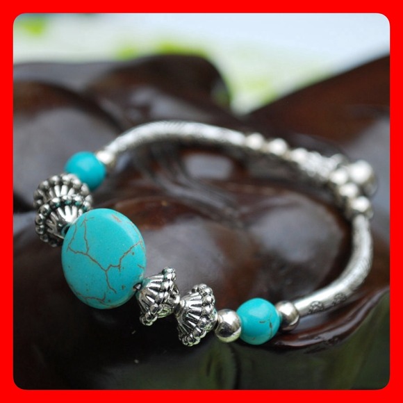 Jewelry - TIBETAN SILVERTONE BRACELET