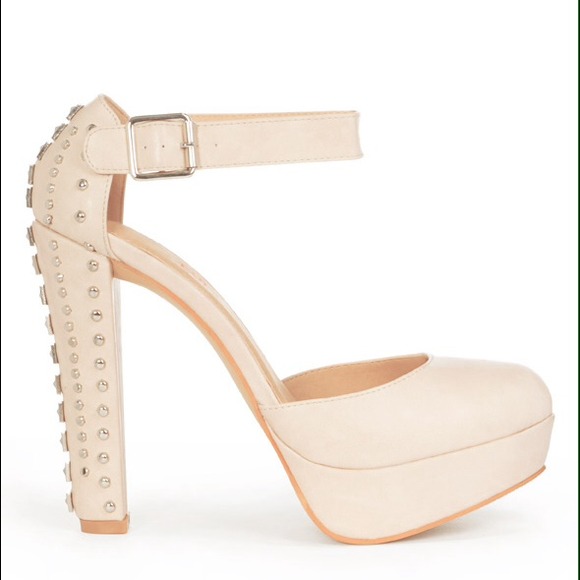 IN SEARCH OF JUSTFAB HIRAL PUMPS