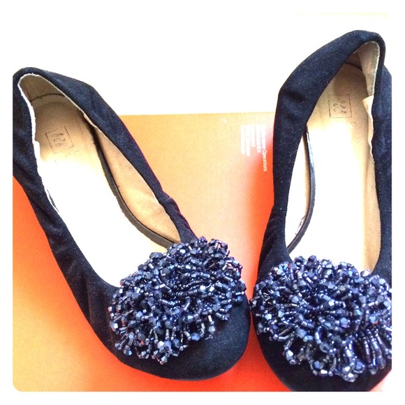 A flat shoe with a bit of heels