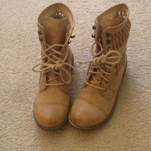 Light tan cutout combat boots