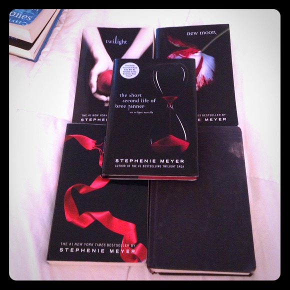 🚫❌RESERVED Twilight series and an eclipse novella