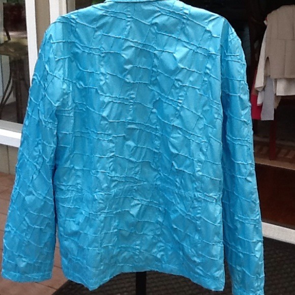 CHICO'S Jacket. NWT.    SOLD - Picture 2 of 2