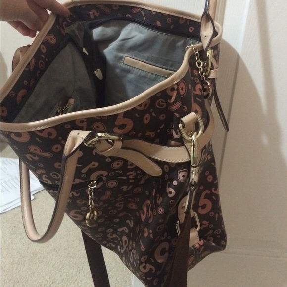 Handbag - Picture 2 of 4