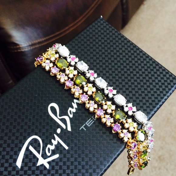 Brand new 18k beautiful silver bracelets - Picture 2 of 4