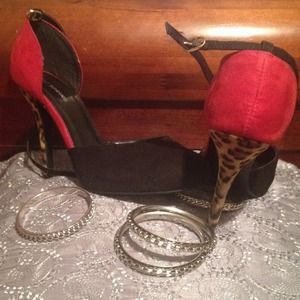 Leopard print heel with red back & black toe!