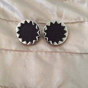House of Harlow sunburst button earrings