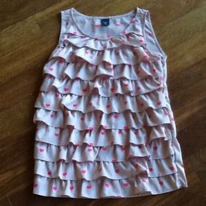 Gap kids ruffled t-shirt with pink harts.