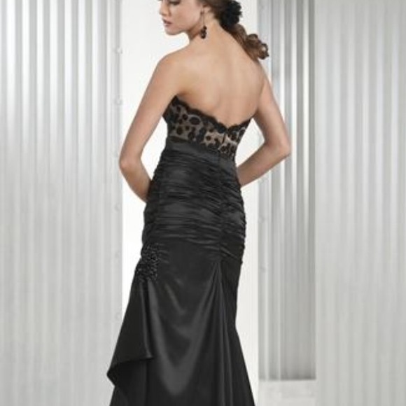 Prom dress - Picture 3 of 4