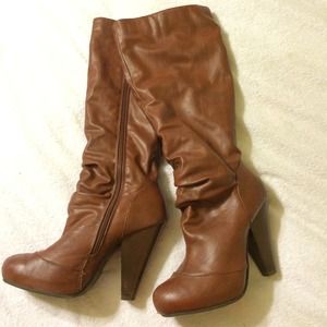 Platform Chesnut Ruched Boots