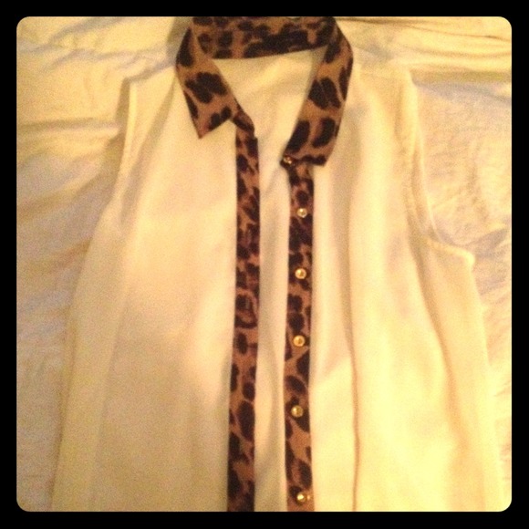 🐾CHEETAH COLLARED CREME TANK🐾