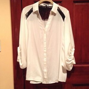 Express cream colored balloon sleeve blouse