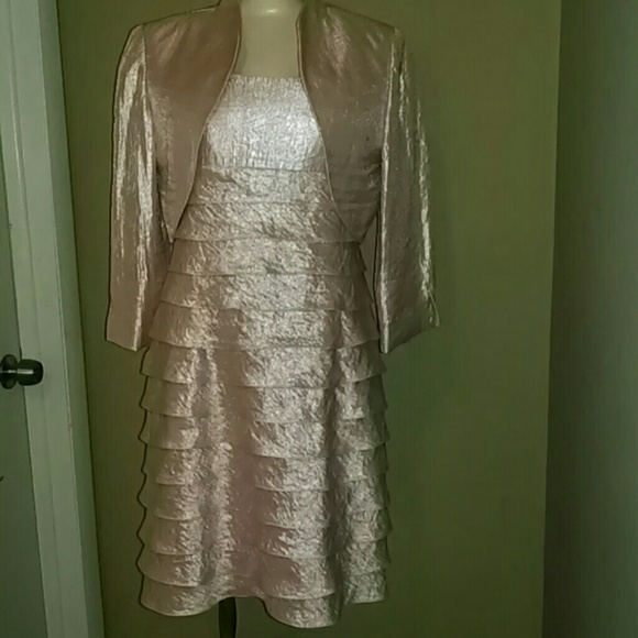 2 piece Jessica Howard dress and jacket set