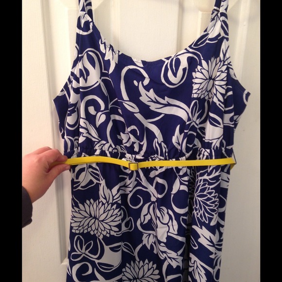 JUST REDUCED!!!!!!NWT beautiful Spring Dress