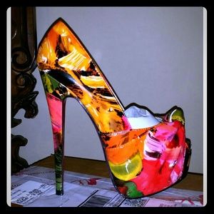 Gorgeous Tropical Sky High Pumps