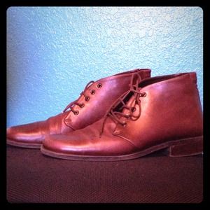 Vintage Leather square/round toe ankle boot!