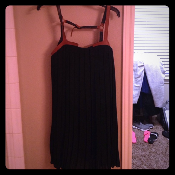 Super cute black dress