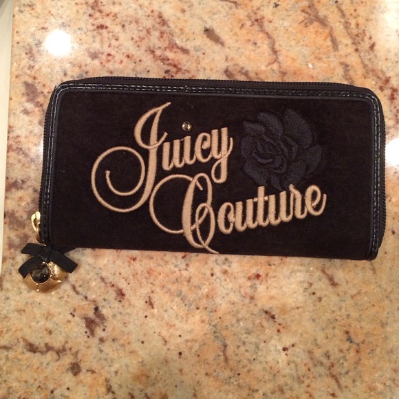 Juicy Couture Clutches & Wallets - Juicy couture wallet