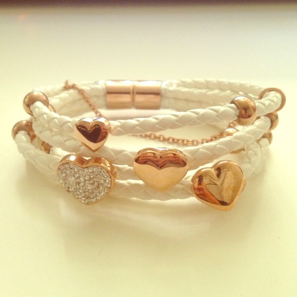 ❌SOLD❌Chunky Rose Gold Hearts Cluster Bracelet