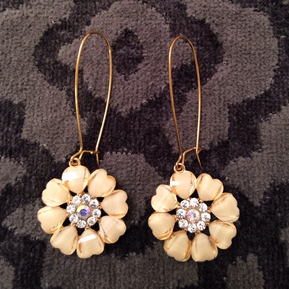 ⚡️️price reduced⚡️summer earrings - Picture 1 of 3
