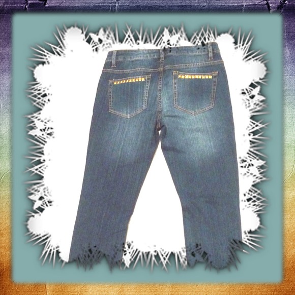 Gold studded distressed skinny jeans💋 - Picture 5 of 6