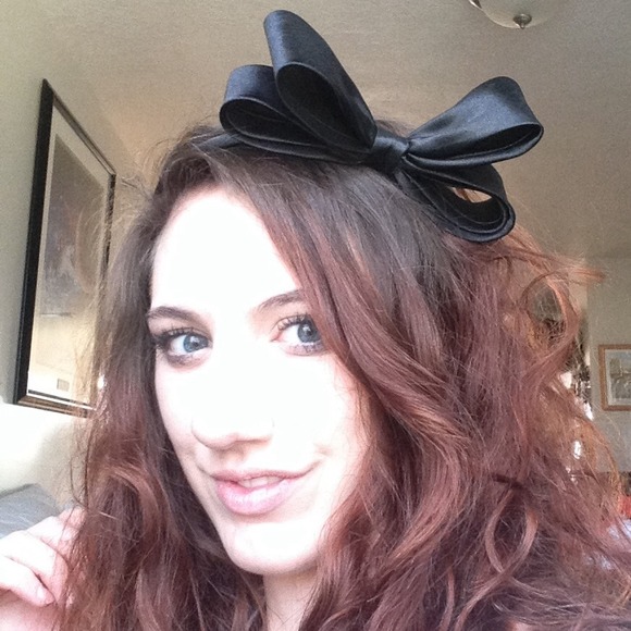 Adorable black bow headband