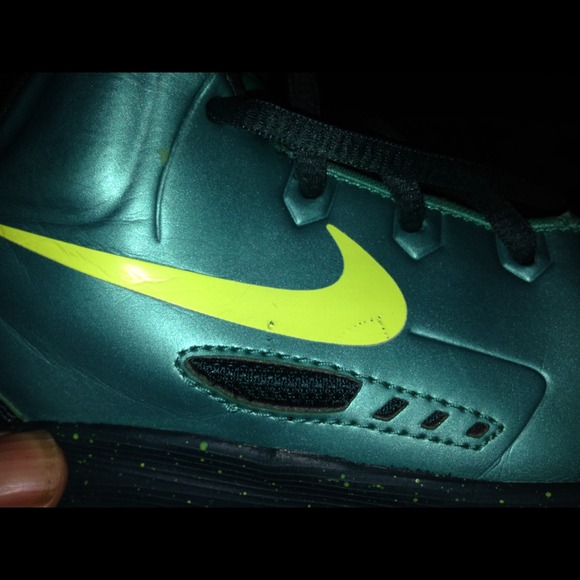 Youth Kd - Picture 3 of 4