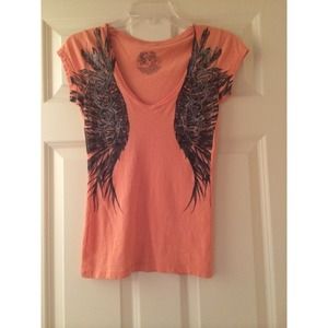 Orange tshirt with pattern