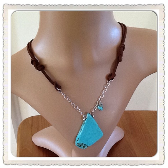 🌹ONE DAY SALE🌹HANDMADE Turquoise Necklace - Picture 2 of 3