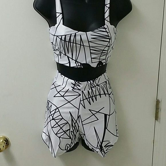 Shorts set - Picture 3 of 4