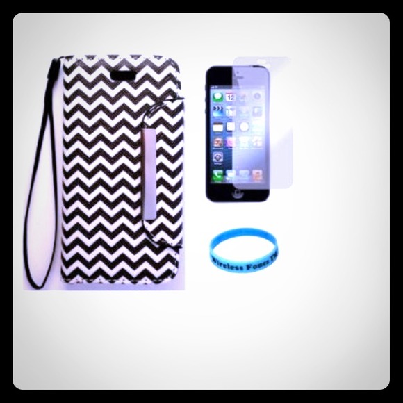 Iphone 5/5S Chevron Wristlet