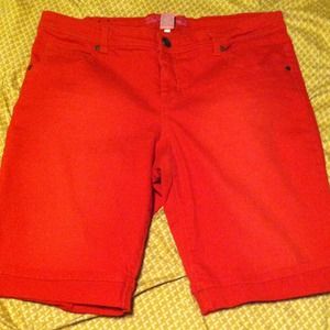 Red Bermudas