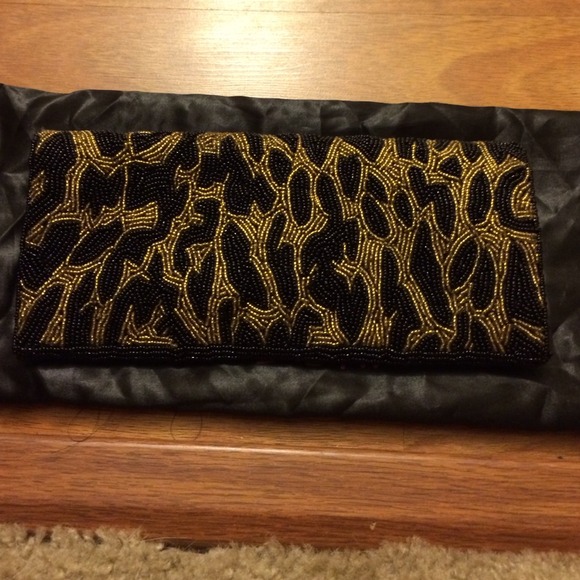 Betsey Johnson Beaded lipstick clutch... - Picture 5 of 5