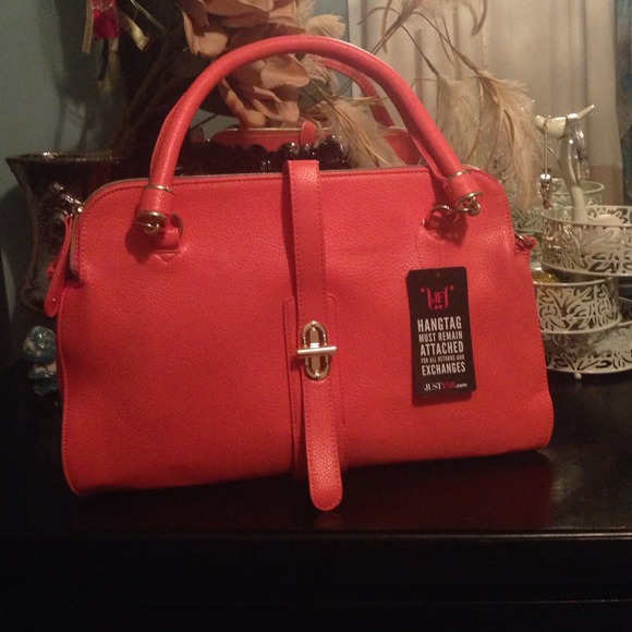 SOLD!! NWT Coral Purse