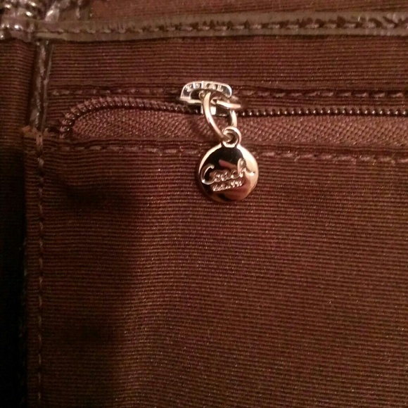 Coach Wallet/Wristlet - Picture 3 of 3