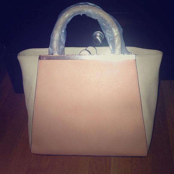 SOLD!! NWT pink and brown bag