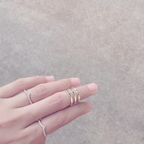 New chevron gold midi rings duo - Picture 2 of 4