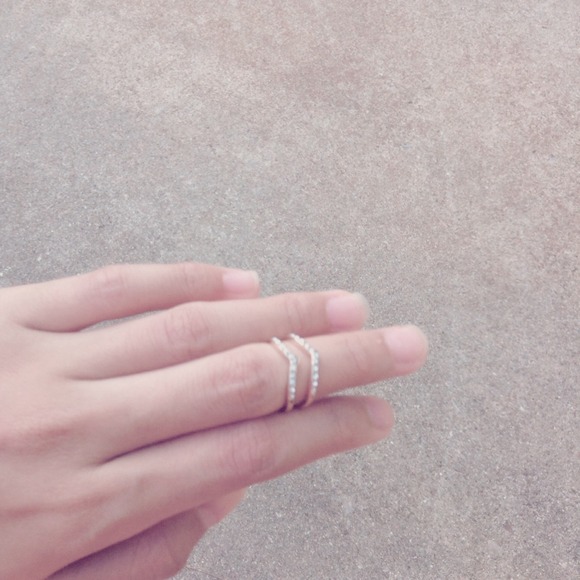 New chevron gold midi rings duo - Picture 3 of 4