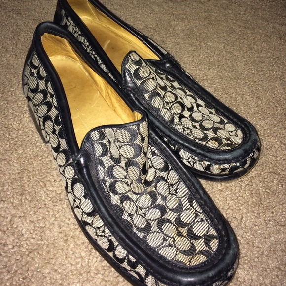 Authentic coach shoes !! - Picture 2 of 2