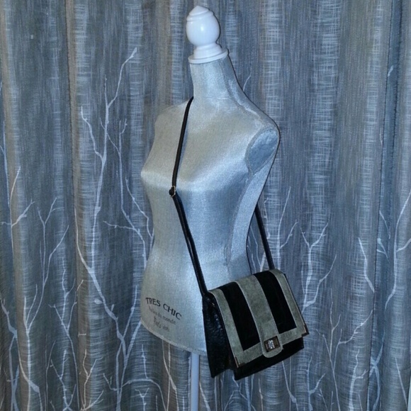 Mark (Avon) Black/Gray Crossbody Bag