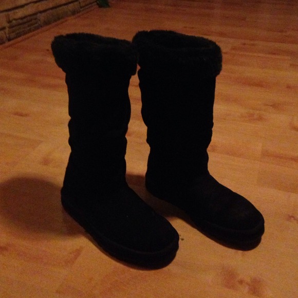 Skechers Black Furry Boots