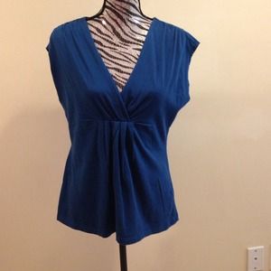 Banana Republic Empire Waist V-neck Top